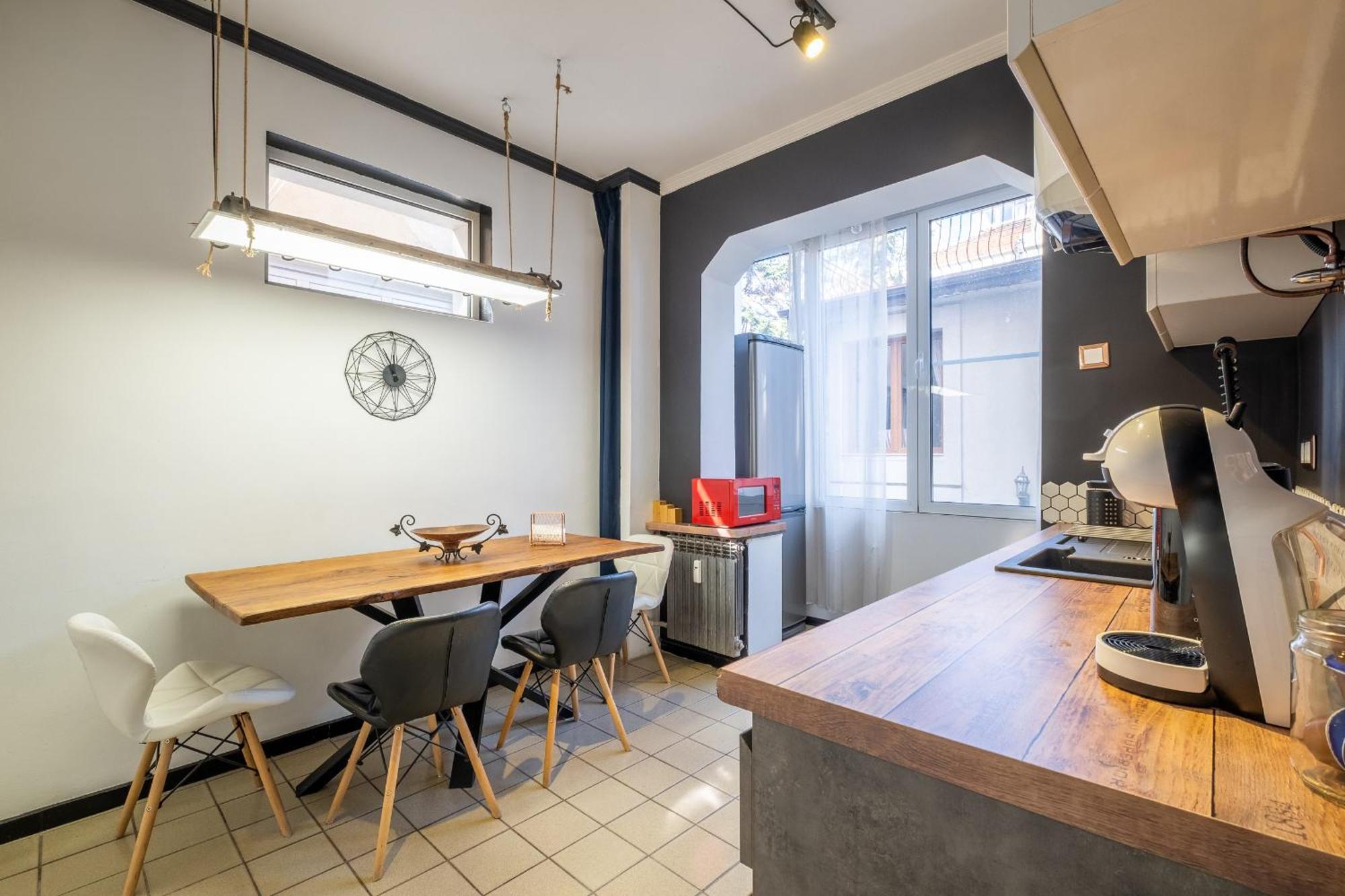 Modern , Spacious 2Br Apartment In Top Center Sofia Ngoại thất bức ảnh
